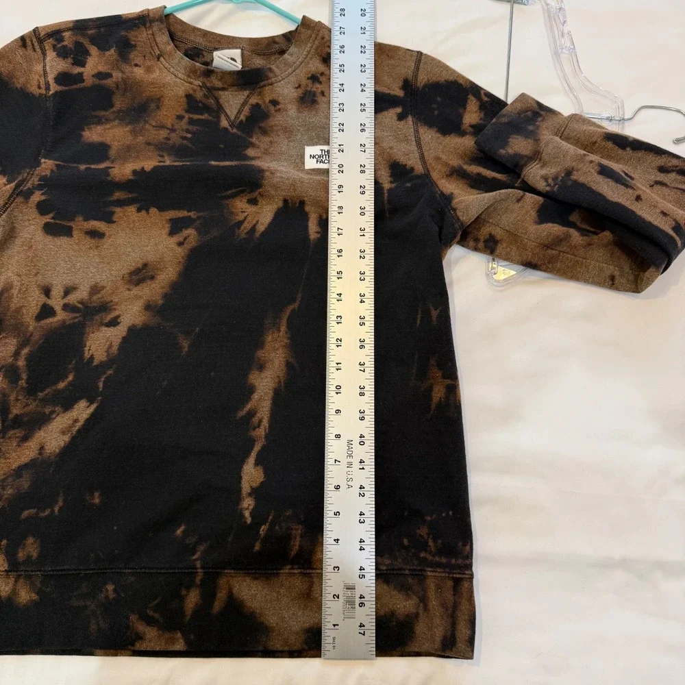 The North Face Mens Custom Bleach Dyed Crewneck Sweatshirt Black Brown Large